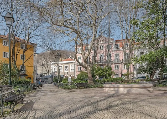 Cosy Duplex House In Downtown Lisboa